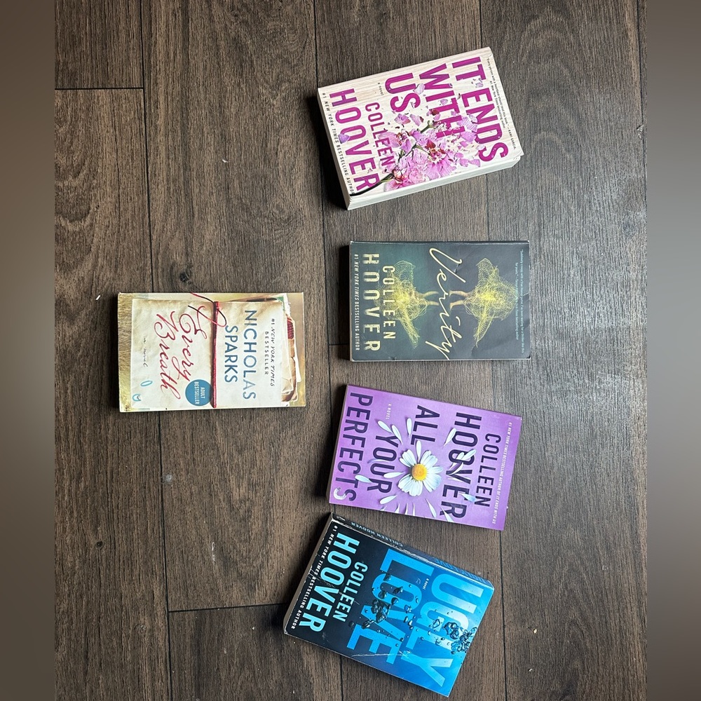4 Colleen Hoover books. It ends with us,Ugly love,Verity,All your perfects.